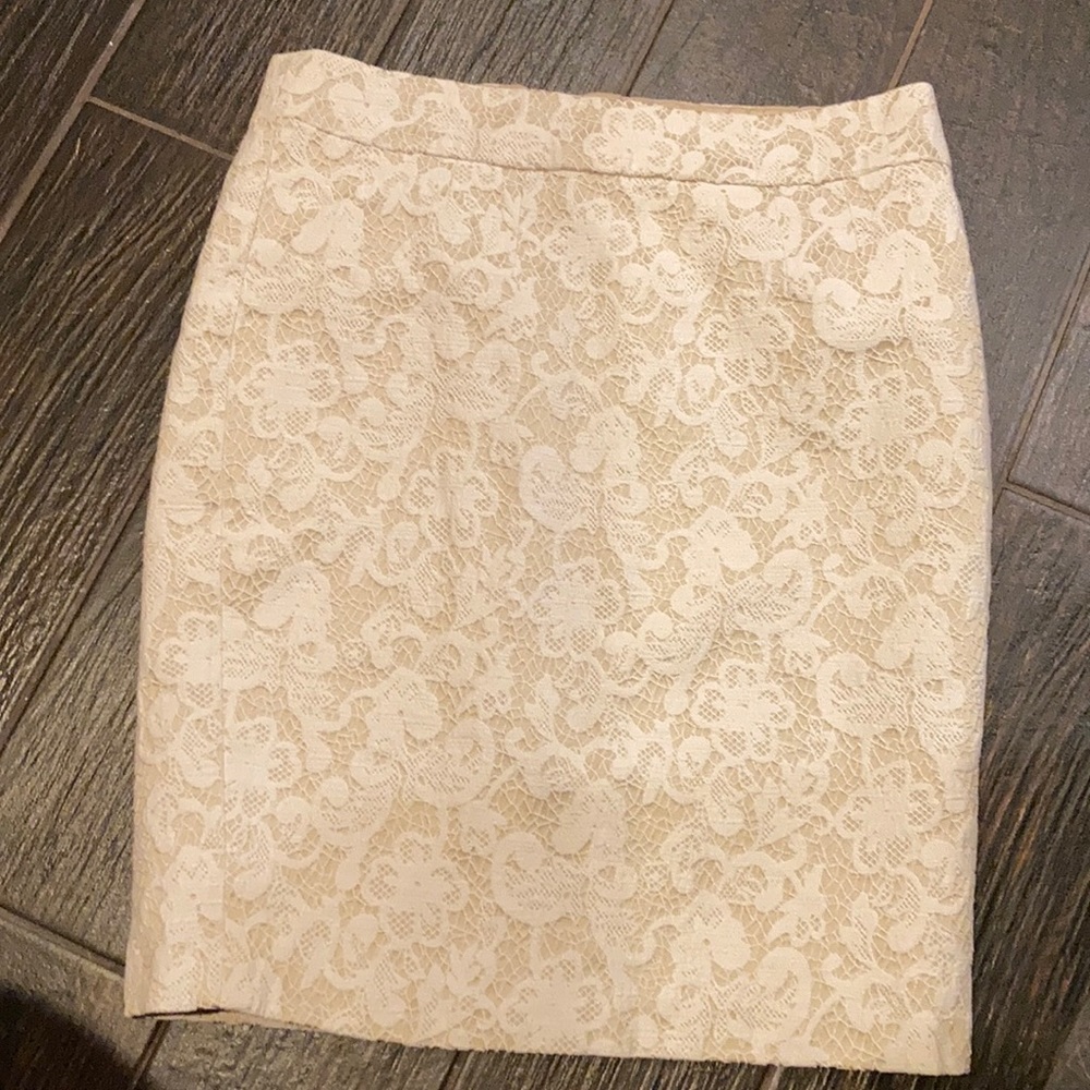 Lace-overlay-look pencil skirt